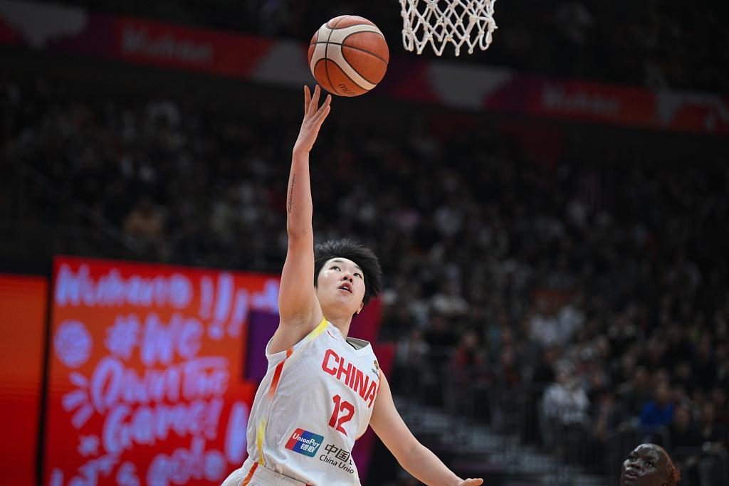 乐鱼app-14分3板！她是国家队一年级新生，敢打敢拼，有望成苗立杰接班人